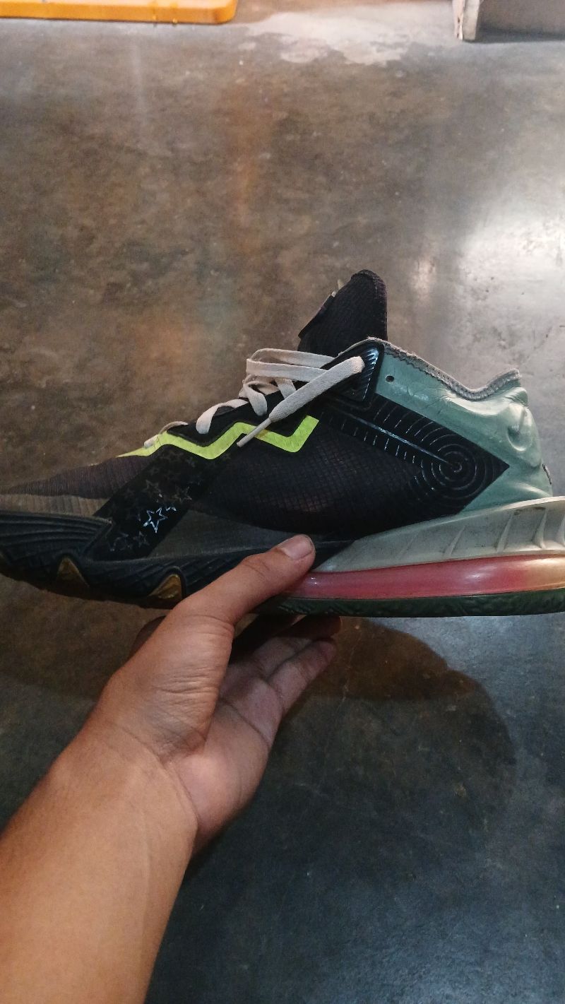nike lebron 18 space jam, foto 4