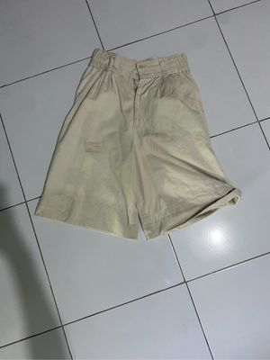 Shortpants art avant garde