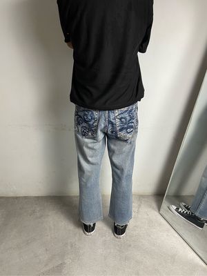 AKADEMIKS EMBRODIERY JEANS