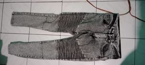 Celana Jeans