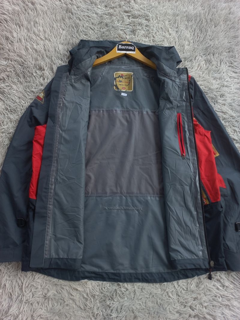 Mountain Gear Waterproof Outdoor Jacket not gorpcore, foto 4