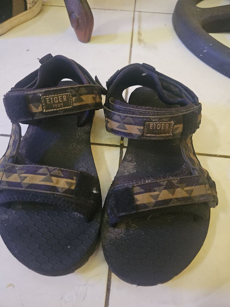 Sandal gunung wanita, foto 2