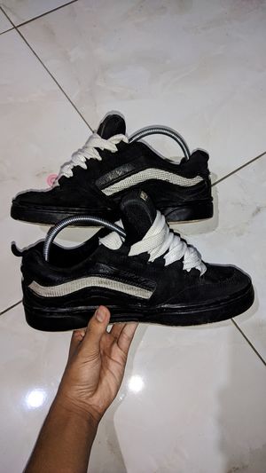 VANS  SKATEBOARD GEMUK K52 SZ 42