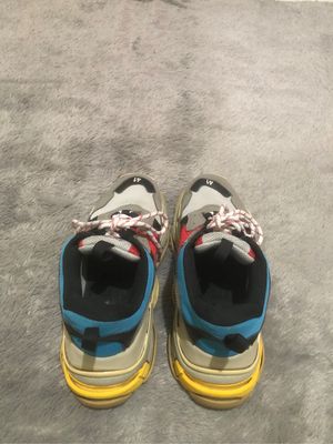 Snekers balenciaga triple s