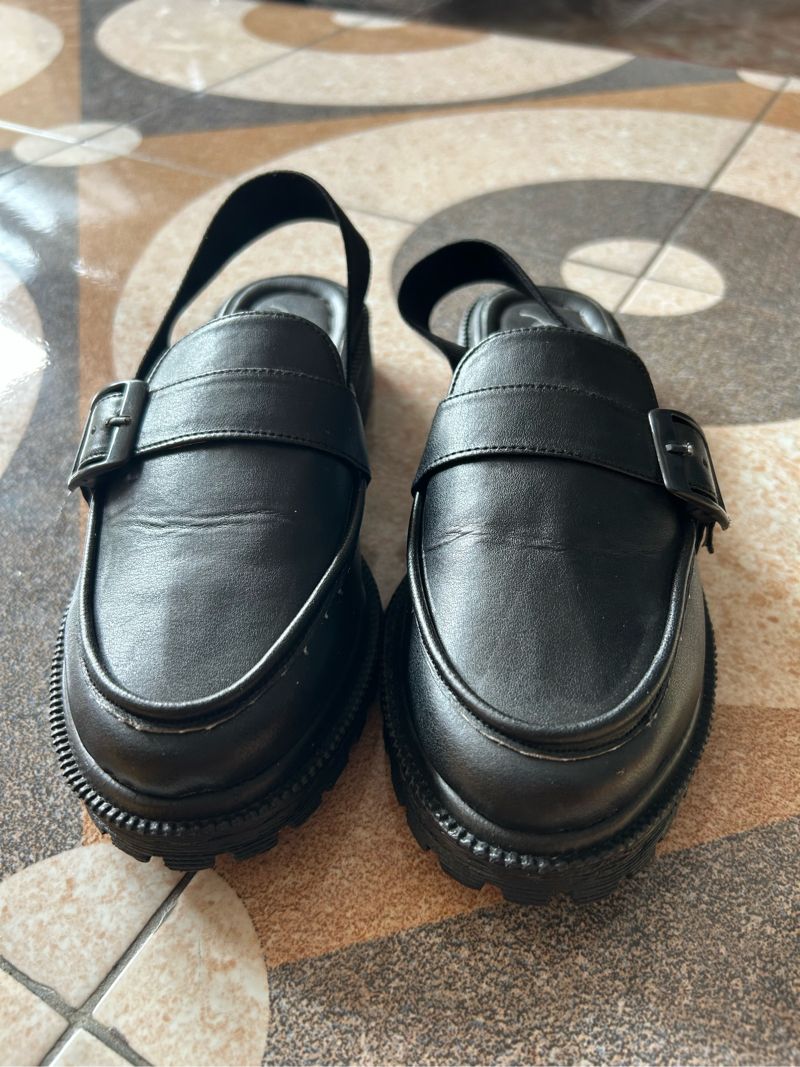 Sepatu sendal size 38, foto 2