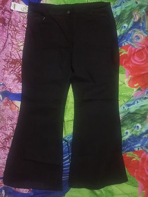 Jeans wanita cutbray warna hitam size 36