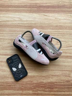 Puma Casual Sneakers Wanita pink