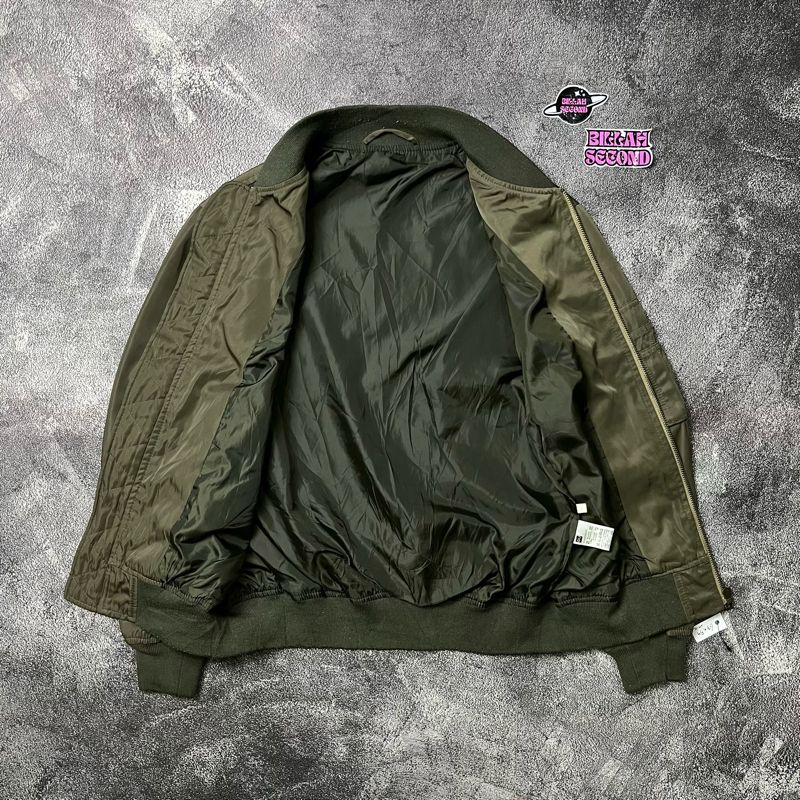Bomber Global Uniqlo, foto 2