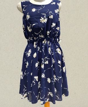 Blue Daisy By LizLisa
