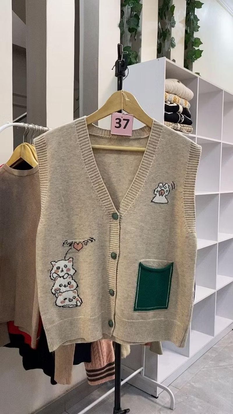 Cardi BW kucing Preloved BKK premium, foto 2