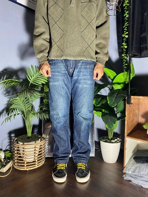 ROBIN JEANS