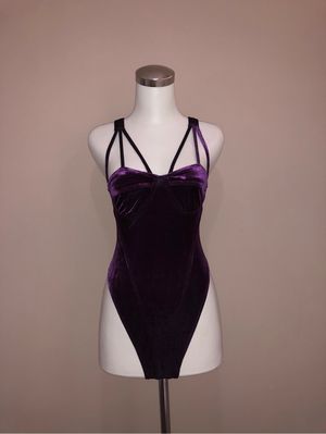 Bodysuit bludru