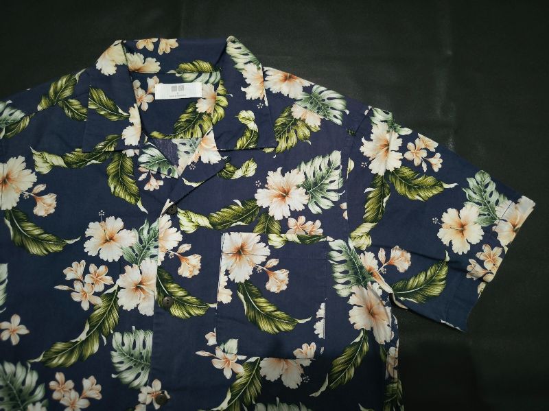 KEMEJA UNIQLO MOTIF, foto 3