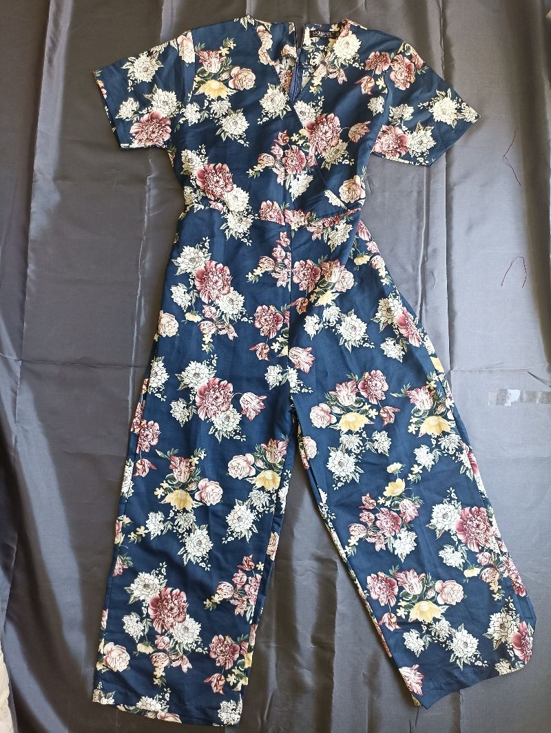 Jumpsuit Floral Navy – Chic & Nyaman!, foto 2