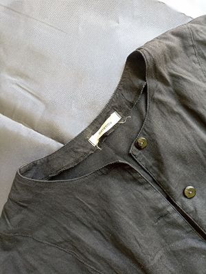 Blouse “NOIR STRUCTURE” – Classy & Timeless