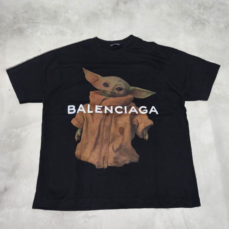 Baju kaos pria balenciaga x star Wars Yoda hitam bekas Preloved