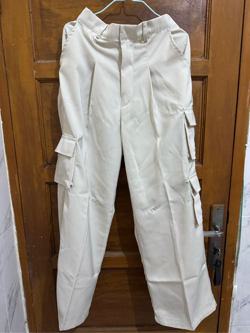 Darkest Cargo Pants Beige, foto 2