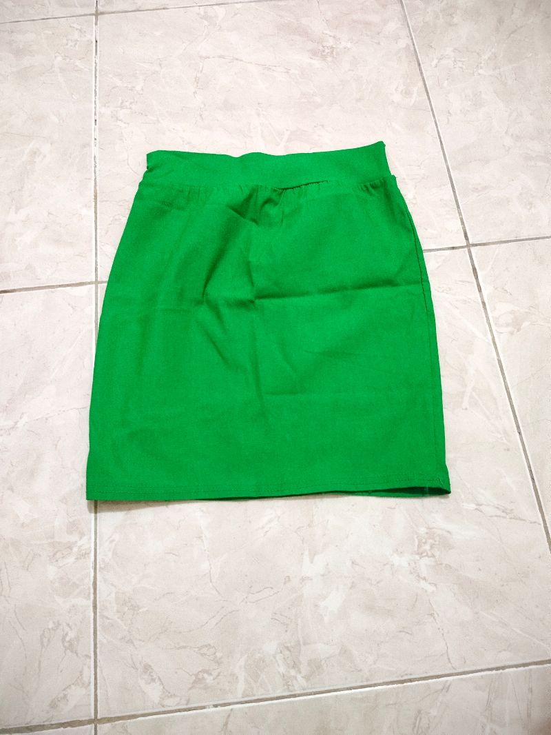 Rok sepan cewek warna hijau, foto 2