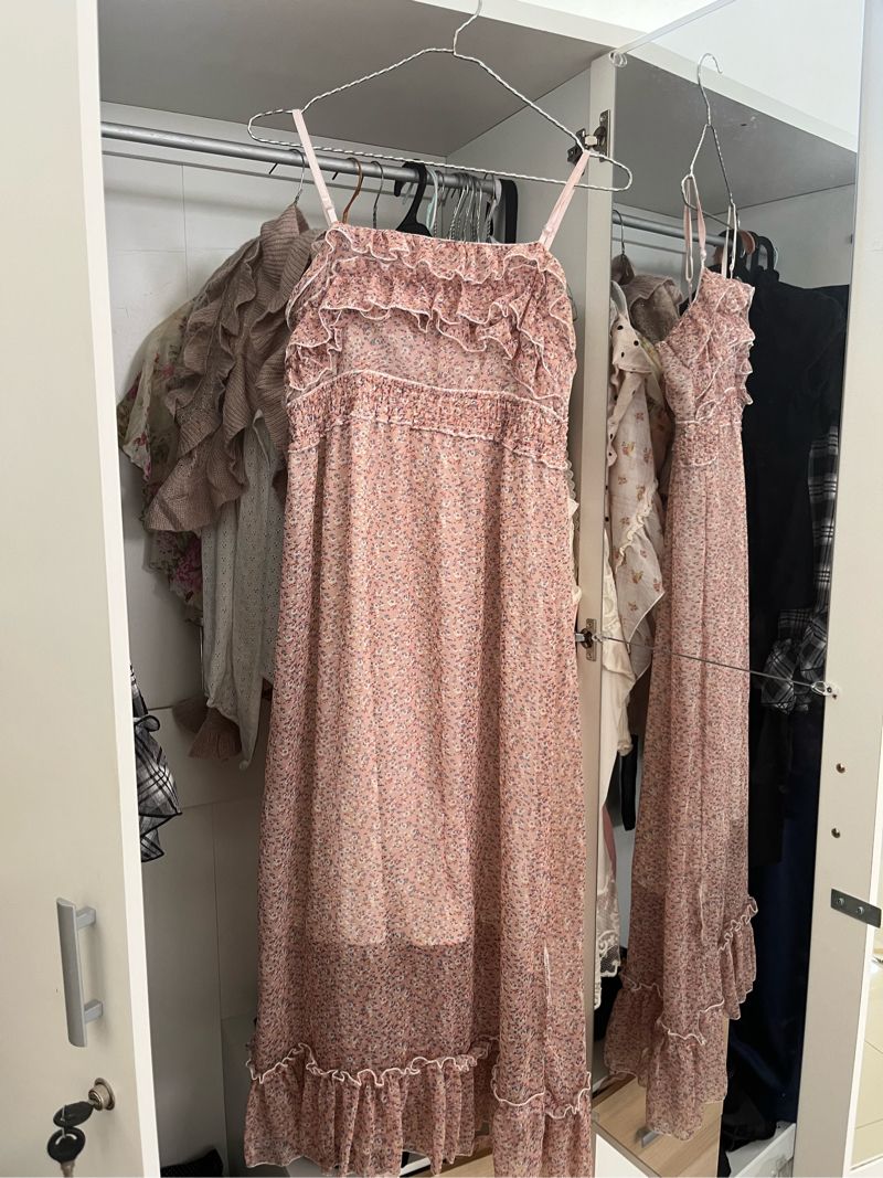 pink floral ruffled dress with adjustable straps, foto 2