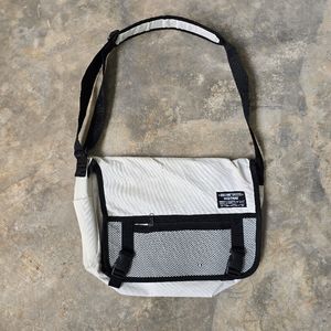 Slingbag kanvas white casual