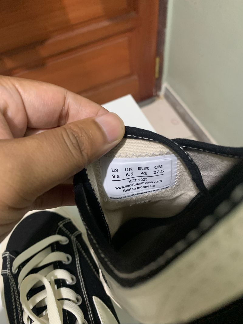 Sepatu Compass Gazelle Low Black White, foto 6