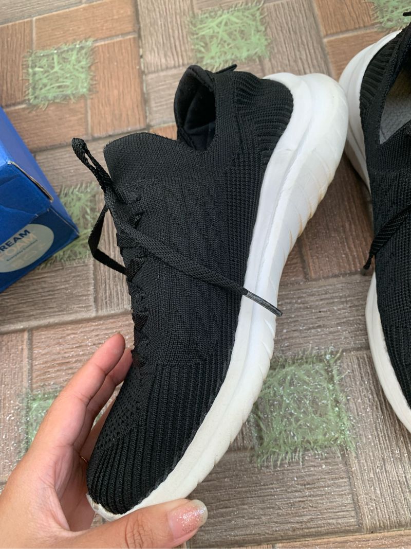 Sepatu Skecher Hitam, foto 4