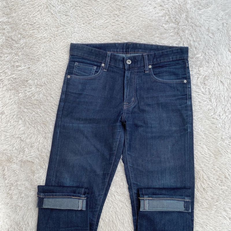 Uniqlo Jeans Miracle Air Skinny Fit Low Rise Stretch Denim Preloved