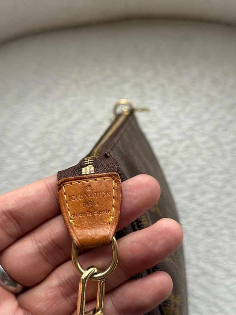 LOUIS VUITTON POCHETTE BAG, foto 2