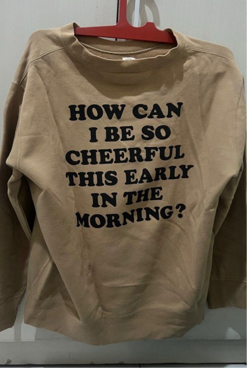 brown sweatshirt, foto 2