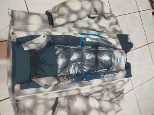 jaket puffer Columbia bulu angsa