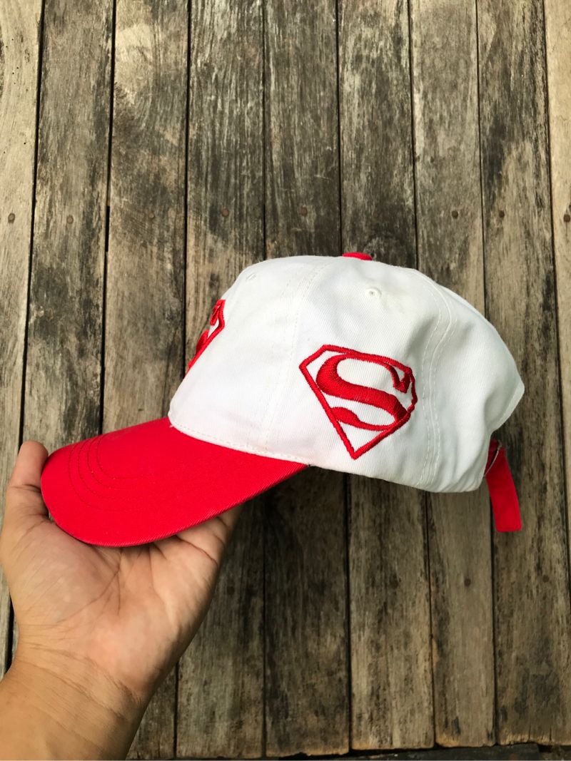 superman caps twotone, foto 3