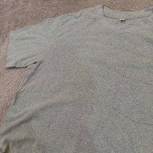 T-shirt Uniqlo Grey