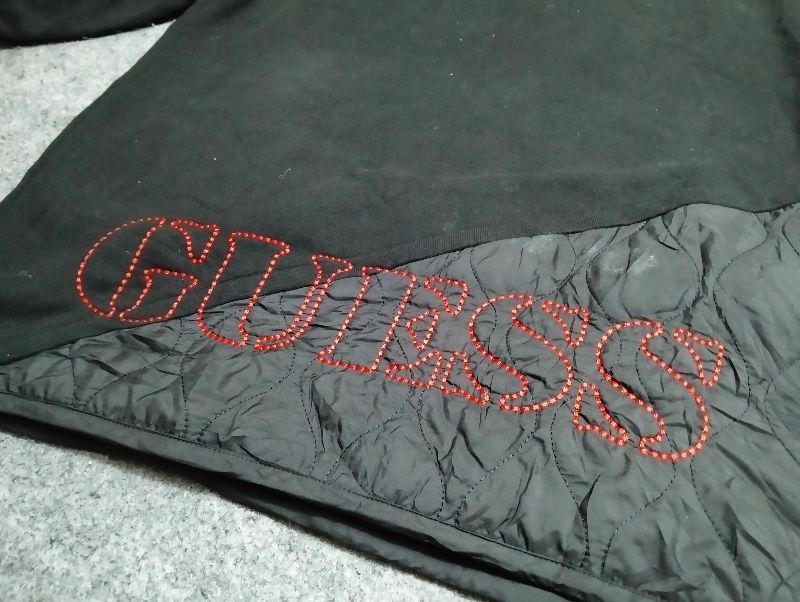 Hoodie Guess Hitam, foto 3