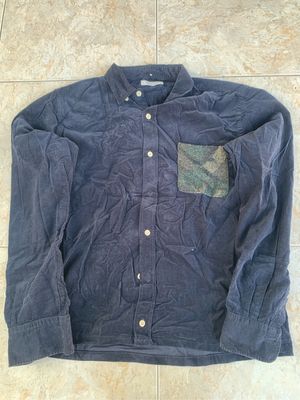 Kemeja corduroy