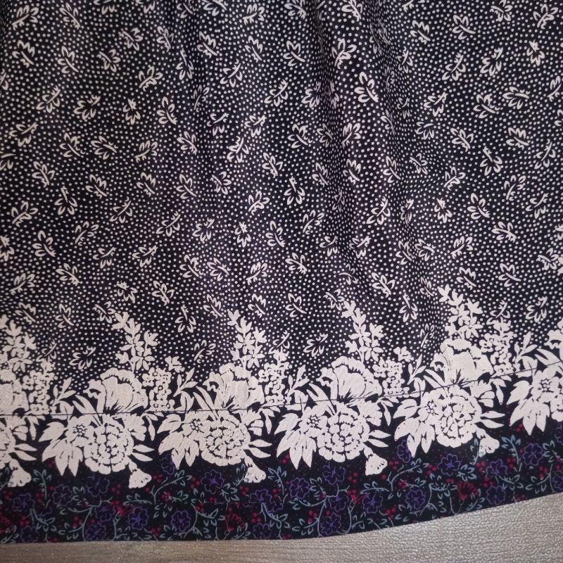 A-Line Skirt with Embroidered Hem, foto 4