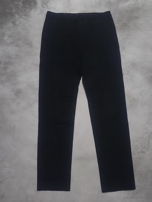 chinos uniqlo sz 29 hitam