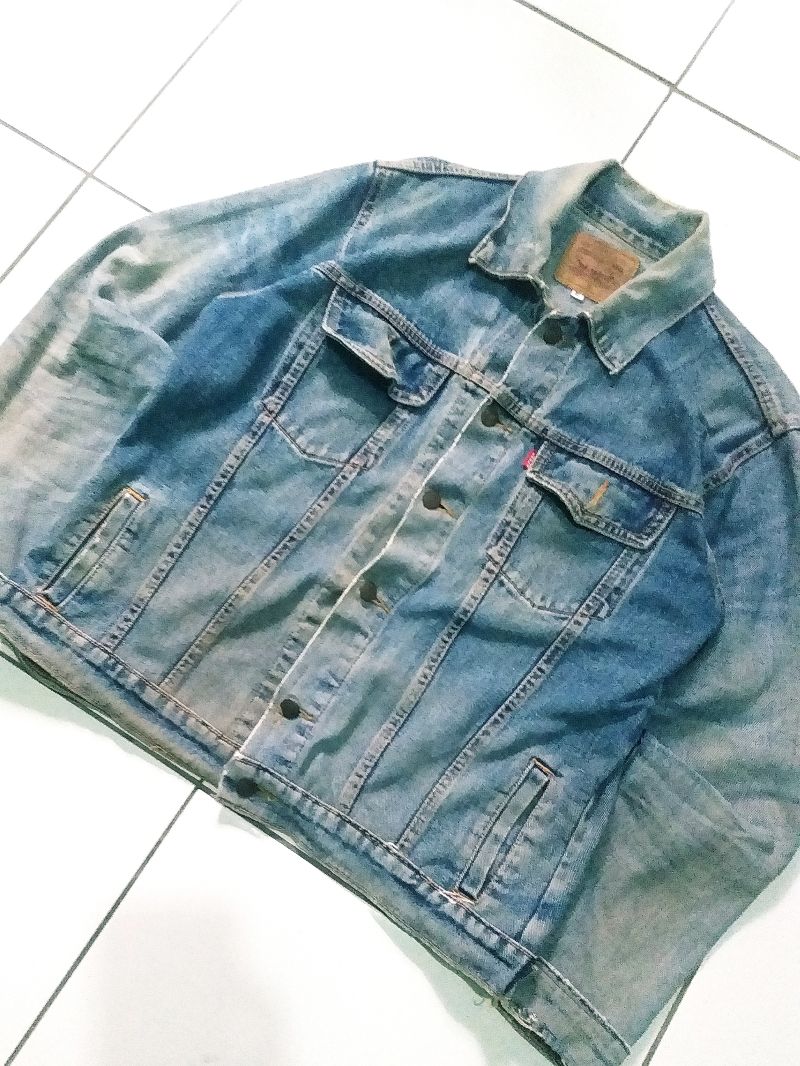 Levi's Denim Jacket Pria, foto 2
