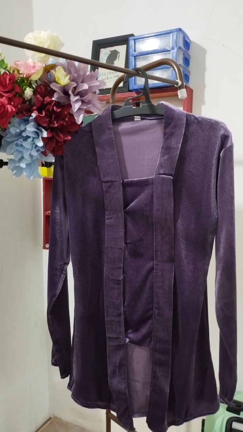 Kebaya Beludru Ungu, foto 2