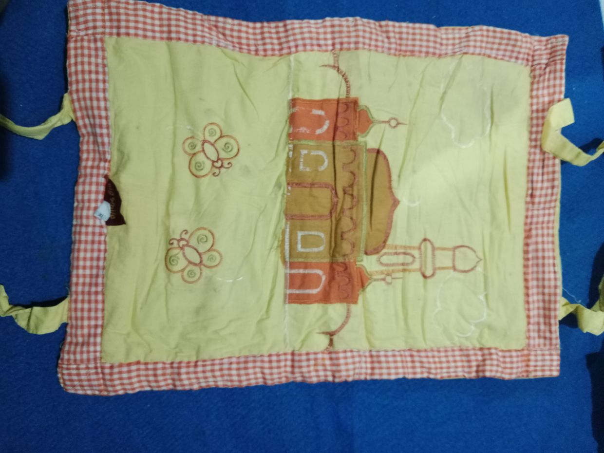 Cottagecore Muslim Wanita orange yellow