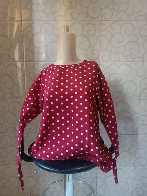 Maroon Polkadot