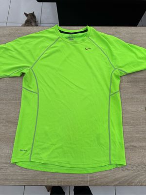 Kaos Outdoor Nike Baselayer Adem Lembut Hiking Trekking Kaos