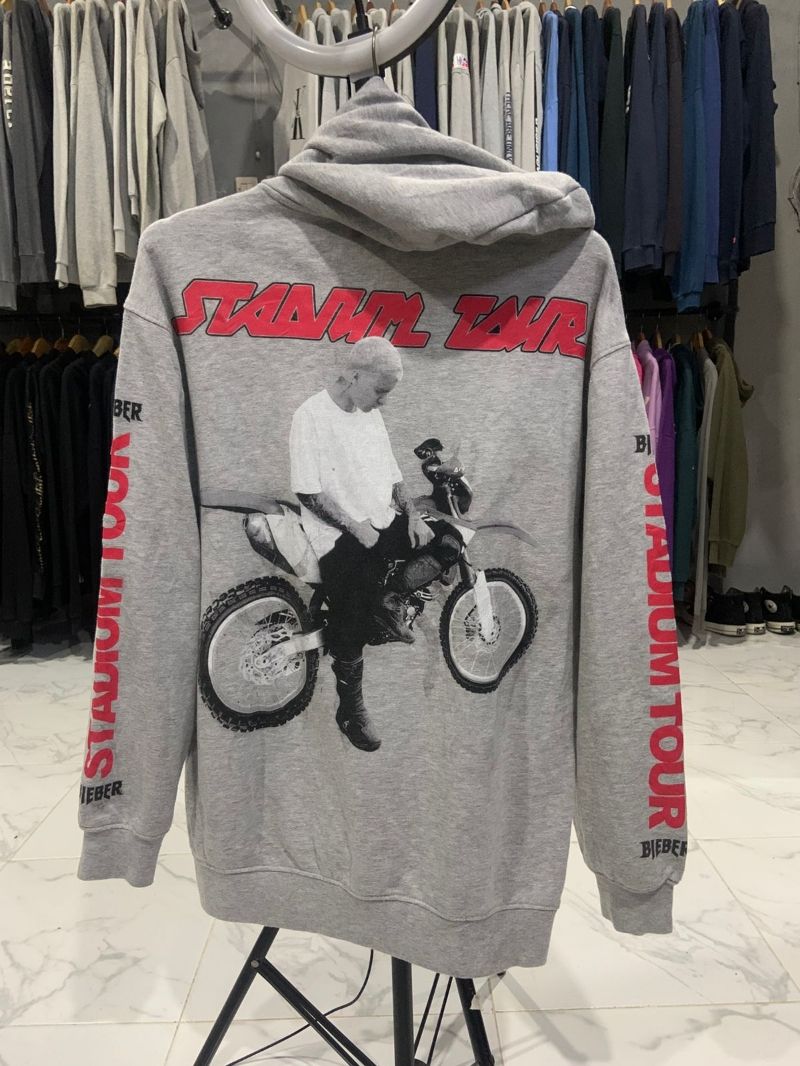 Hoodie  beiber stadium tour, foto 2