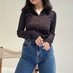 Fitted black top long sleeve
