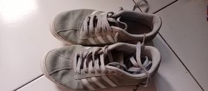 SEPATU ADIDAS (SECOND)