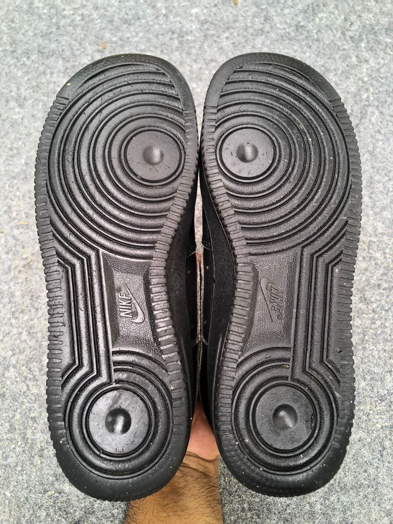 N1ke Af1 "Triple Black", foto 4