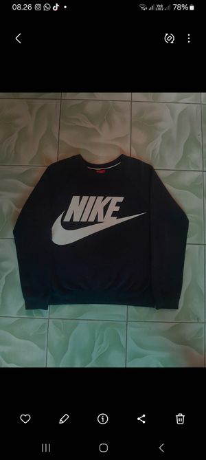 nike big logo