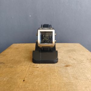 Jam Tangan Vintage Umbro