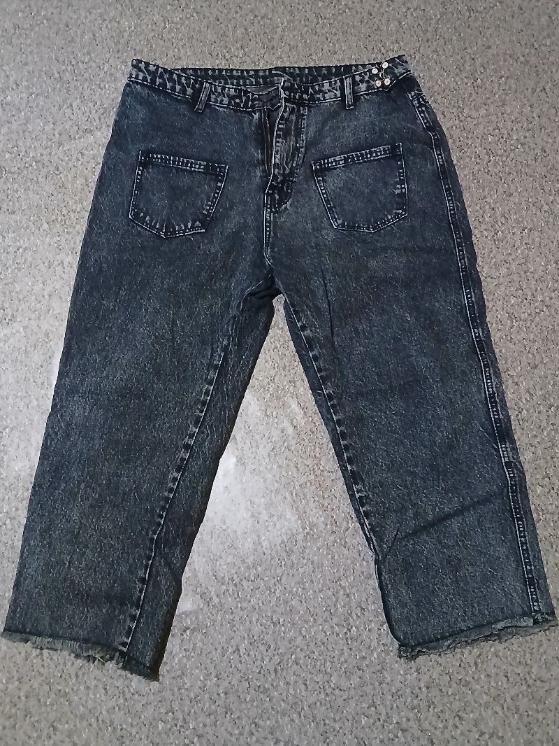 Jiniso Jeans, foto 2