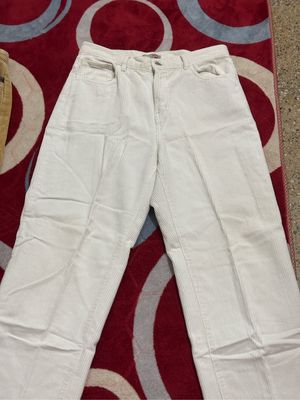 celana corduroy putih