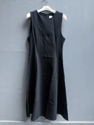 Dress Kutung/Inner Tanpa Lengan By Wood Seoul